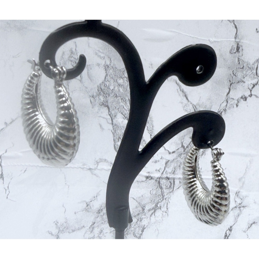Silver Tone Ribbed Textured Hoop Earrings Pierced 1 Inch